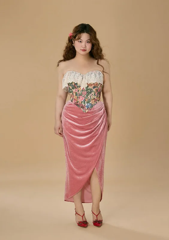 Victorian - era corsets with intricate boning detailsCurve & Plus Flower & Banquet Corset