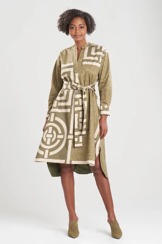 High - necked sexy dresses with a low - back detailInfinity Cotton Sateen Oversized Half Placket Shirtdress High - necked sexy dresses with a low - back detailInfinity Cotton Sateen Oversized Half Placket Shirtdress