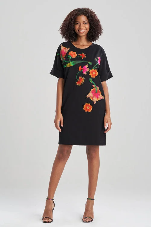 Sexy prom dresses for a memorable nightLight Weight Ponte Floral Applique T-Shirt Dress