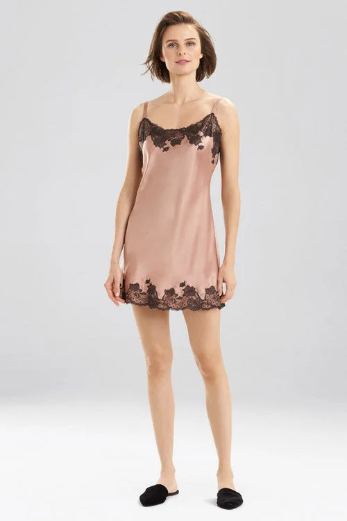 women lounge dress with a hypoallergenic fabric for sensitive skinLolita Chemise