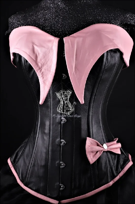 Vintage - style women's bustiers with lace and bowsLeather Overbust Corset; Pin-Up Girl in Black with Pink Vintage - style women's bustiers with lace and bowsLeather Overbust Corset; Pin-Up Girl in Black with Pink
