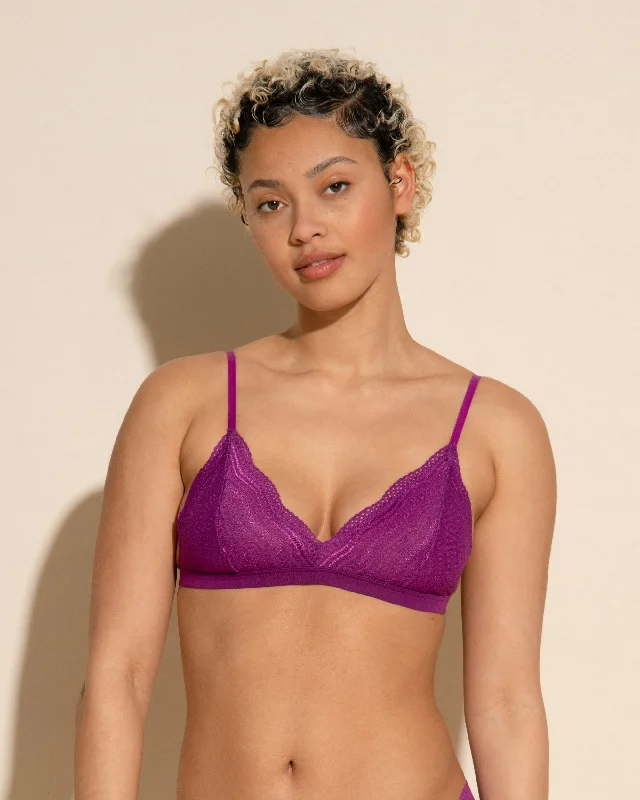 Women's bras with a contoured cup designBralette