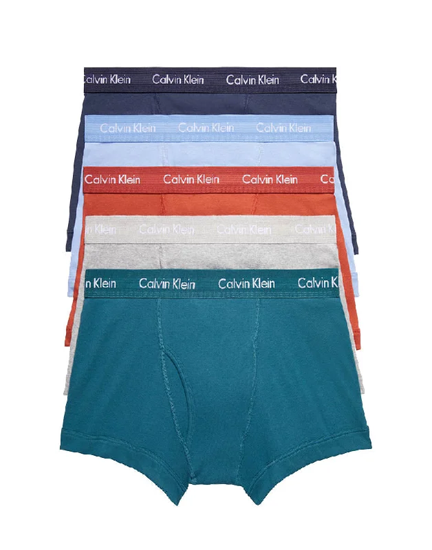 Bra with a matte finish for a more subdued appearance Calvin Klein 5-Pack Cotton Classics Trunk NB1897 Bra with a matte finish for a more subdued appearance Calvin Klein 5-Pack Cotton Classics Trunk NB1897