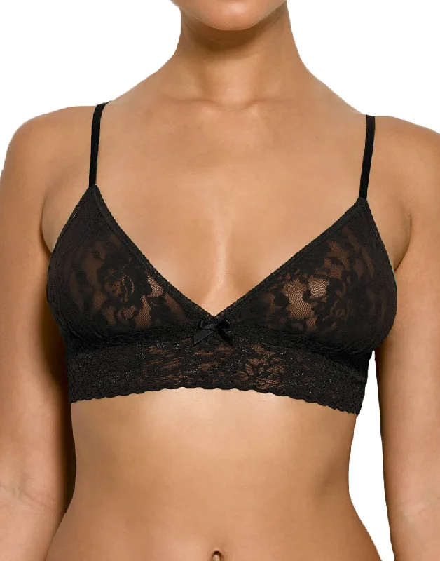 Bra with a memory foam cup for a customized fit Hanky Panky Signature Lace Bralette 112 Bra with a memory foam cup for a customized fit Hanky Panky Signature Lace Bralette 112