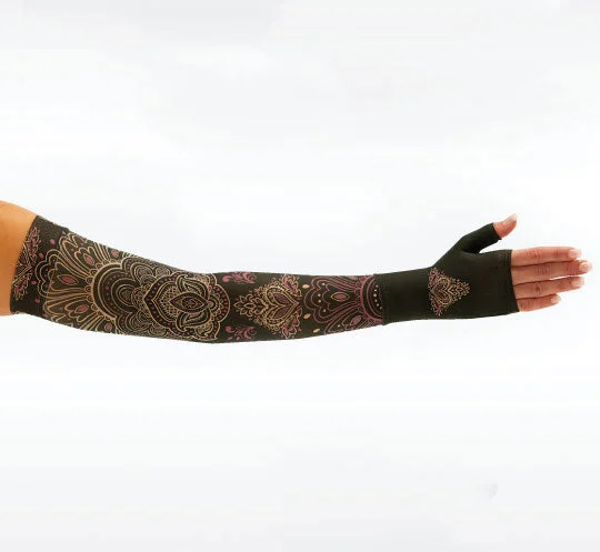 Women's cashmere - blend socks for extra softnessJuzo Soft Armsleeve w/ Silicone, Black Fanfare