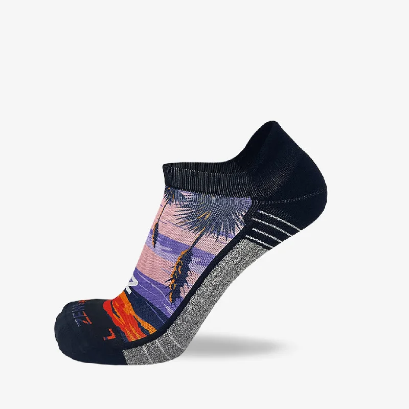 Women's ribbed knee - high socks for a classic lookSouthwest Sands Running Socks (No Show)